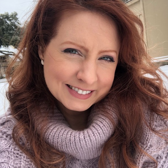 Meet your Posher, Stacy - Picture 1 of 1